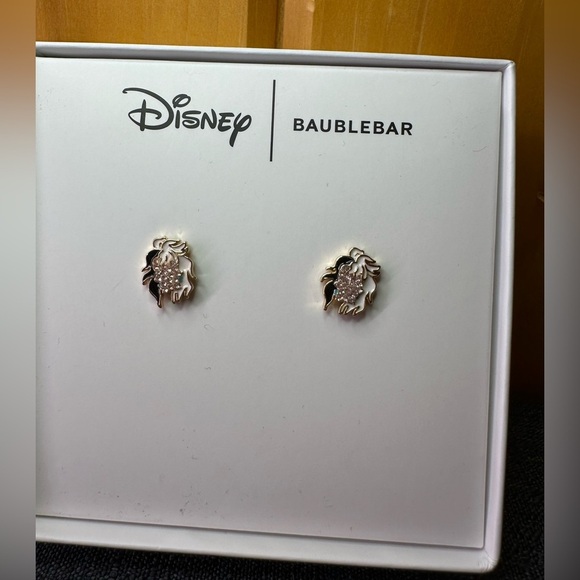 BaubleBar x Disney Cruella DeVil stud earrings New In Box - Picture 3 of 3